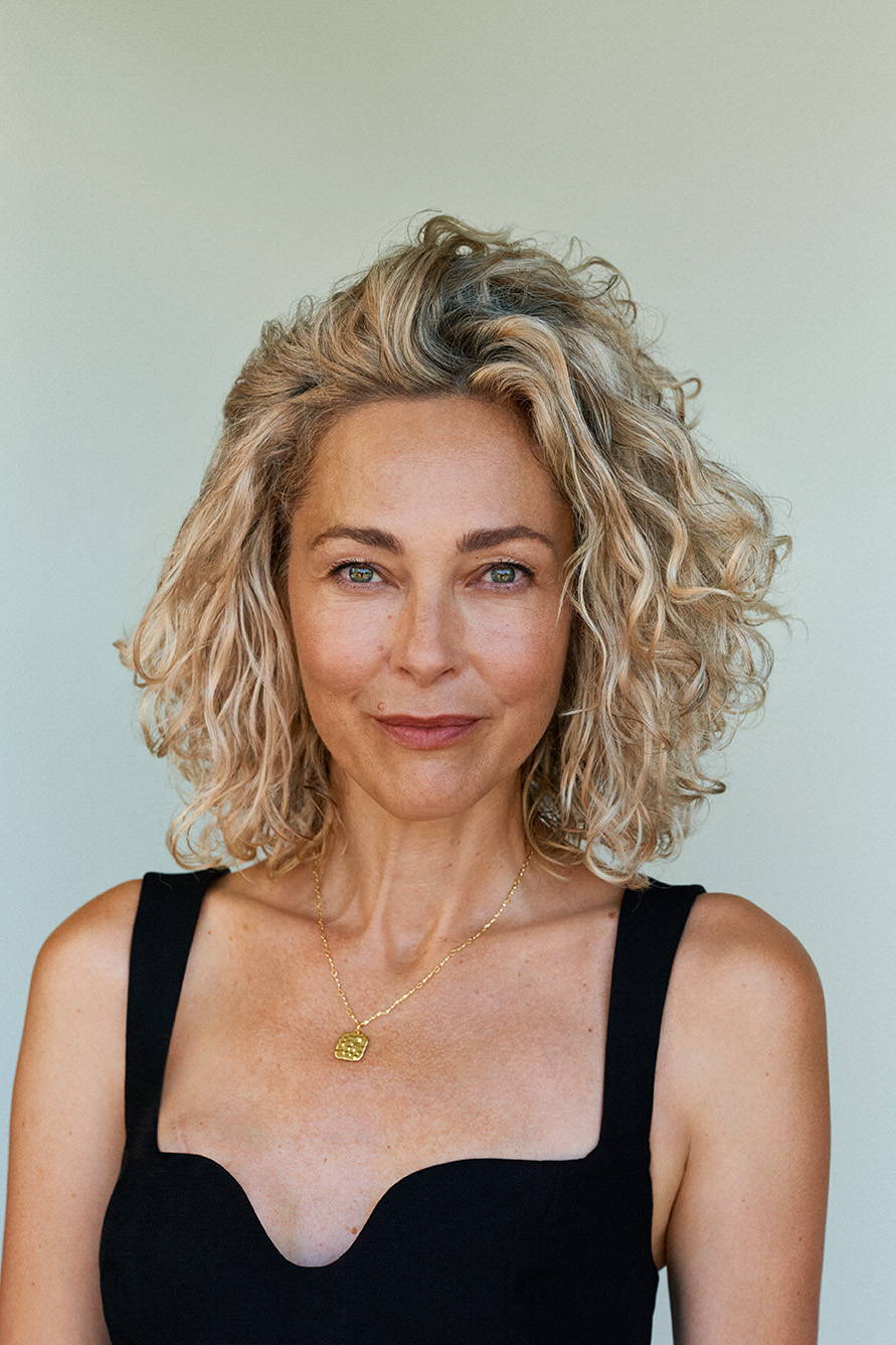 davines_blonde22_s02_676__PID:8c1ea8e5-9e87-4176-b1f7-7f4e5033f367