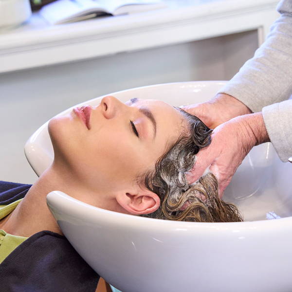 salon-1x1-mother_s-blog__PID:df3f152f-ade0-4881-90dd-a3c51a93863b